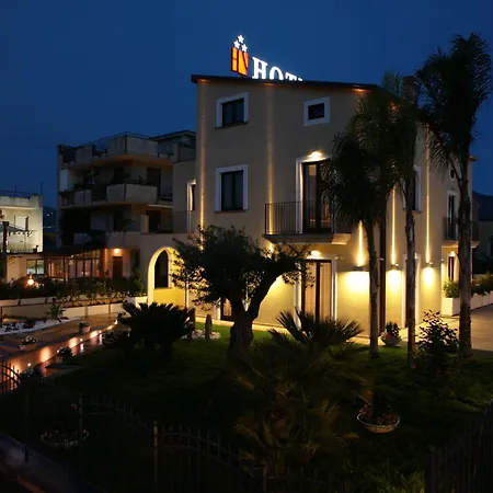 Hotel Visagi Pompeï