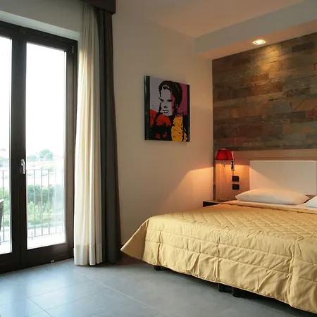 Visagi Hotel Pompeia