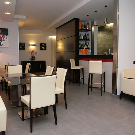 Visagi Hotel Pompeia