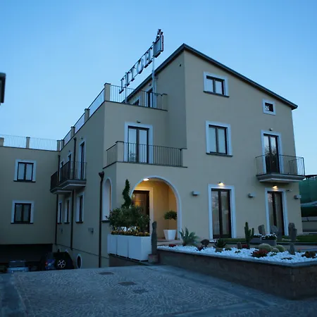 Visagi Hotel