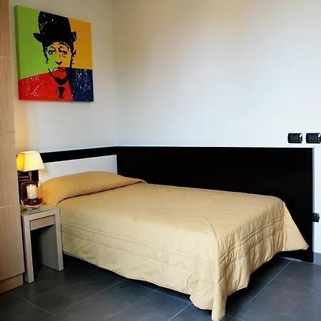 Hotel Visagi Pompeia