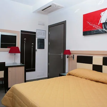 Visagi Hotel 3*